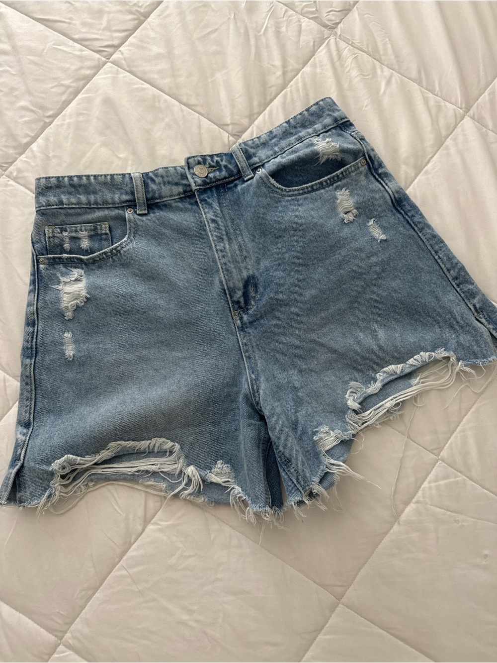 Casual Distressed Light Blue Denim Jean Shorts